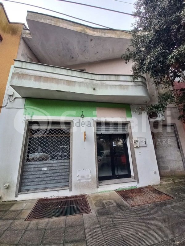 pentavano in vendita a Racale