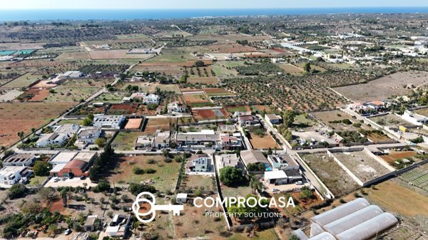 casa indipendente in vendita a Racale