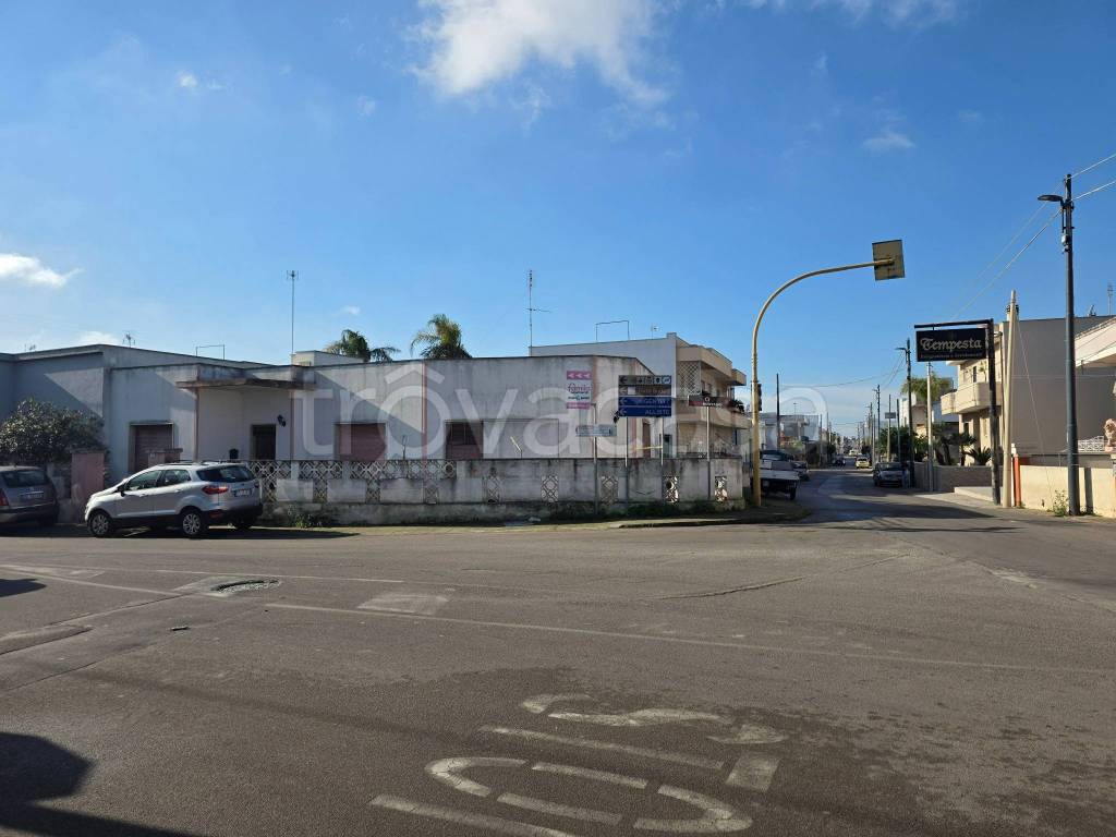 casa indipendente in vendita a Racale