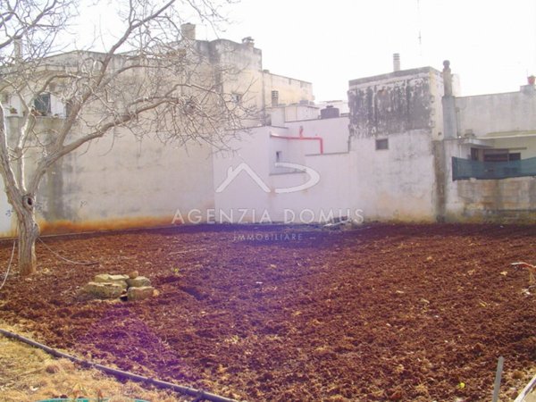 terreno in vendita a Racale