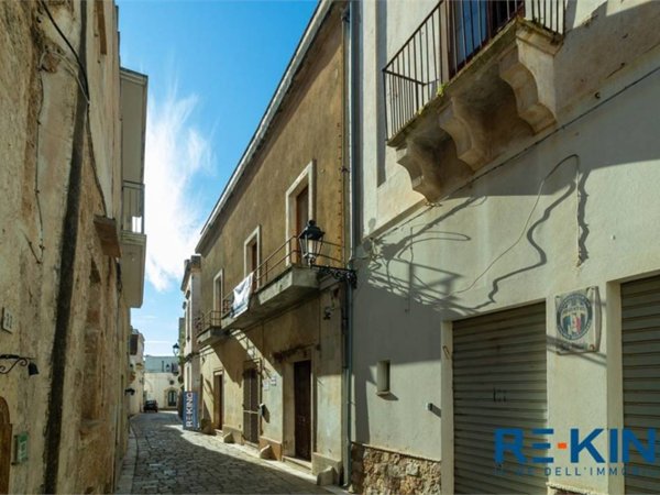 intera palazzina in vendita a Racale