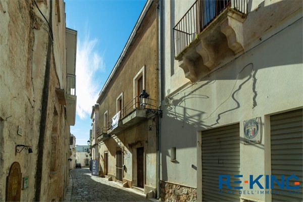 intera palazzina in vendita a Racale