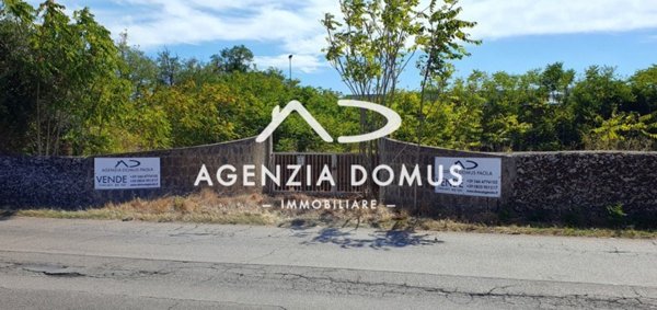 locale commerciale in vendita a Racale