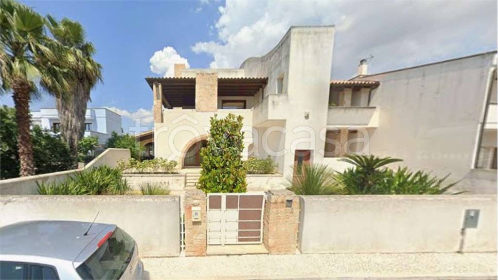 casa indipendente in vendita a Racale