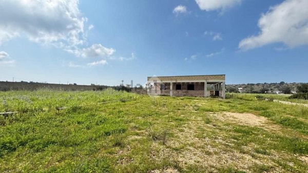 casa indipendente in vendita a Racale