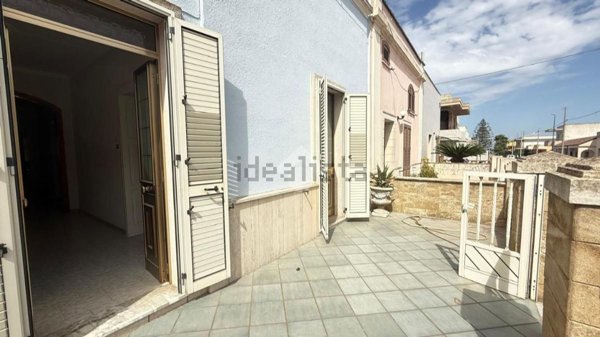 casa indipendente in vendita a Racale