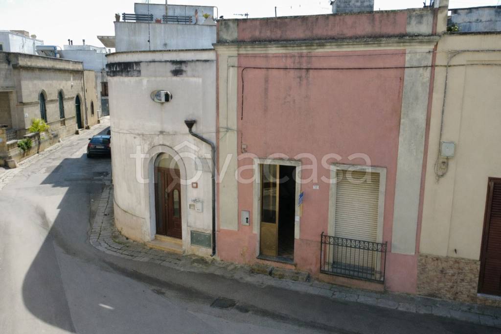 casa indipendente in vendita a Racale