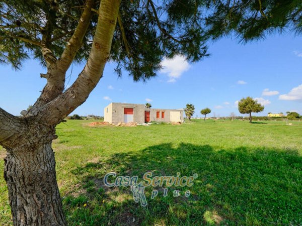 terreno edificabile in vendita a Racale