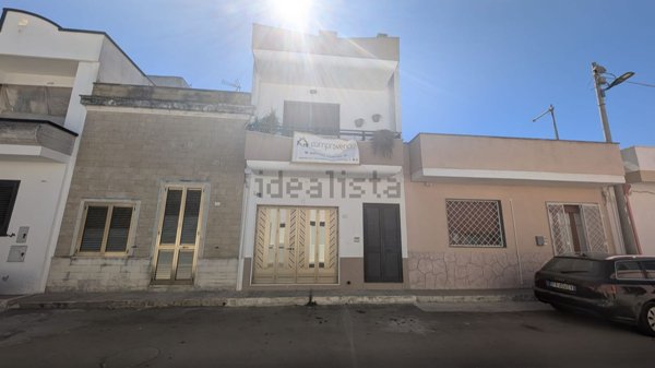casa indipendente in vendita a Racale