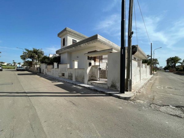 casa indipendente in vendita a Racale