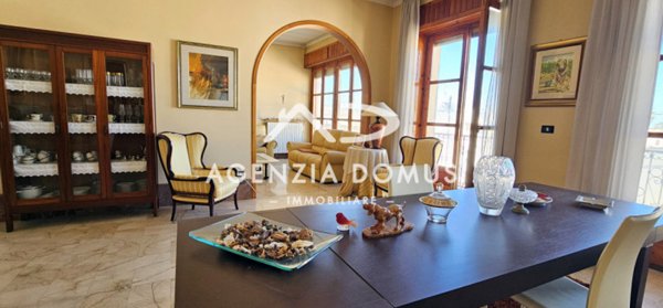 casa indipendente in vendita a Racale in zona Torre Suda