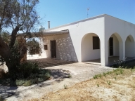 casa indipendente in vendita a Racale in zona Torre Suda