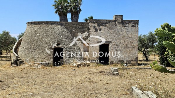 casa indipendente in vendita a Racale