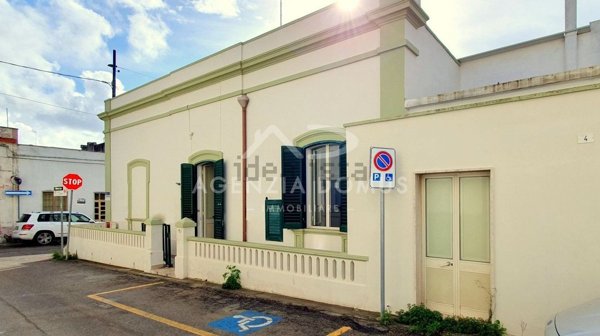 casa indipendente in vendita a Racale