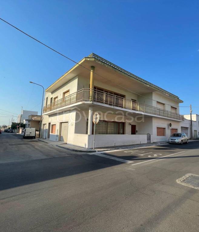 casa indipendente in vendita a Racale
