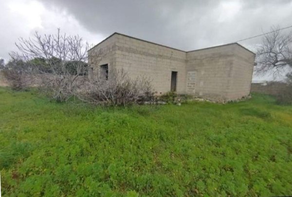 casale in vendita a Racale