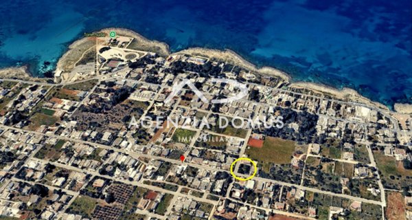 casa indipendente in vendita a Racale in zona Torre Suda