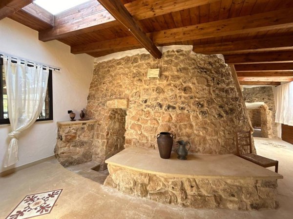 casa indipendente in vendita a Racale in zona Torre Suda