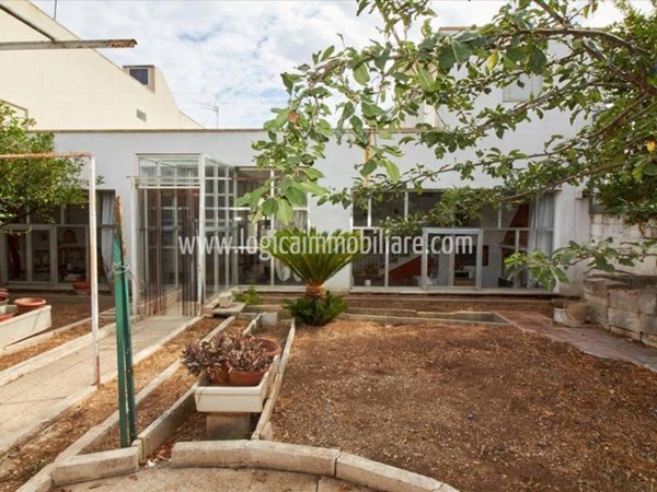 casa indipendente in vendita a Ruffano