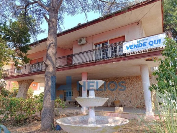 casa indipendente in vendita a Ruffano in zona Torrepaduli