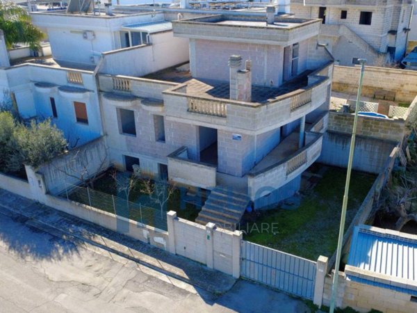 casa indipendente in vendita a Ruffano in zona Torrepaduli