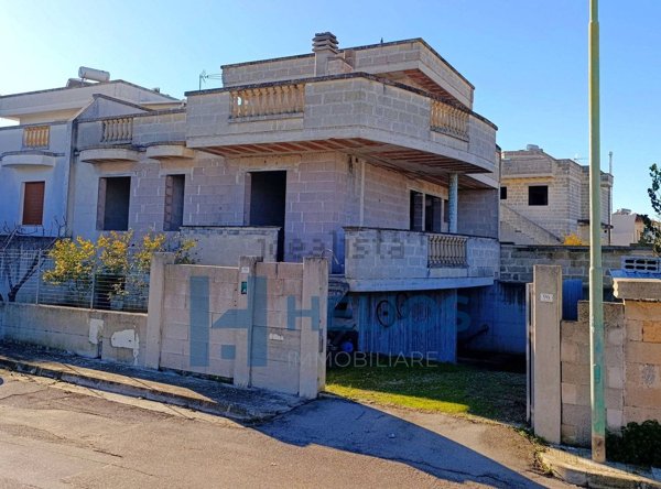 casa indipendente in vendita a Ruffano in zona Torrepaduli
