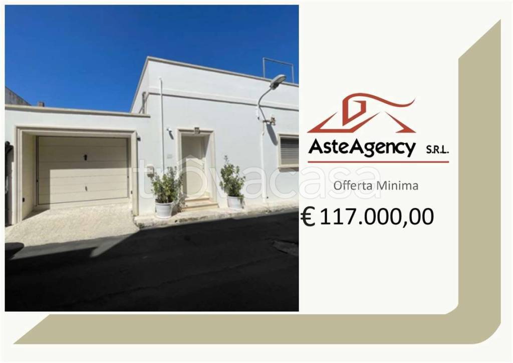 appartamento in vendita a Ruffano in zona Torrepaduli