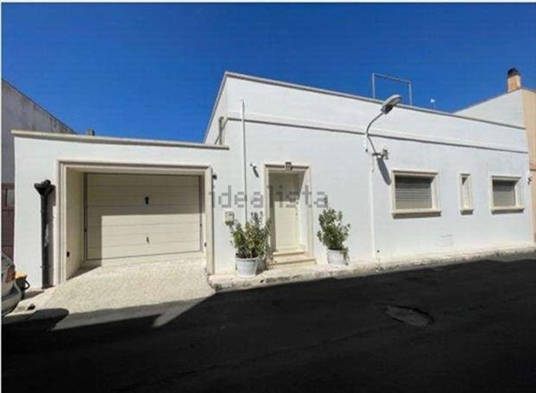 casa indipendente in vendita a Ruffano in zona Torrepaduli