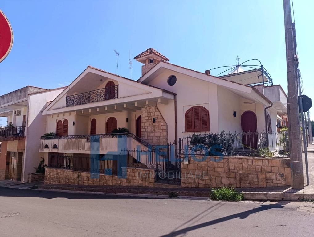 casa indipendente in vendita a Ruffano in zona Torrepaduli