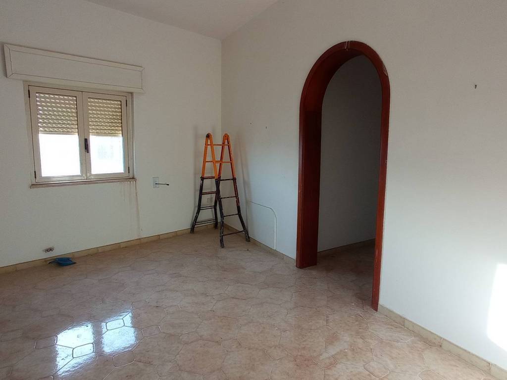 intera palazzina in vendita a Salice Salentino