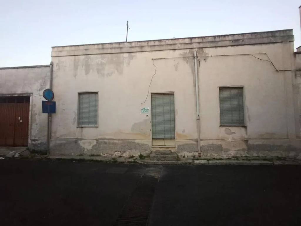 casa indipendente in vendita a Salice Salentino