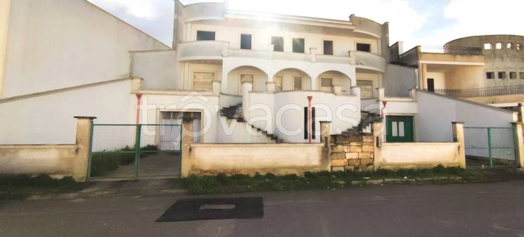 casa indipendente in vendita a Salice Salentino