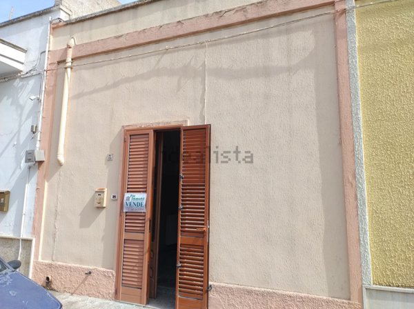 casa indipendente in vendita a Salice Salentino