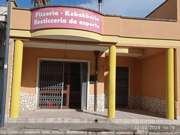 locale commerciale in vendita a Salice Salentino