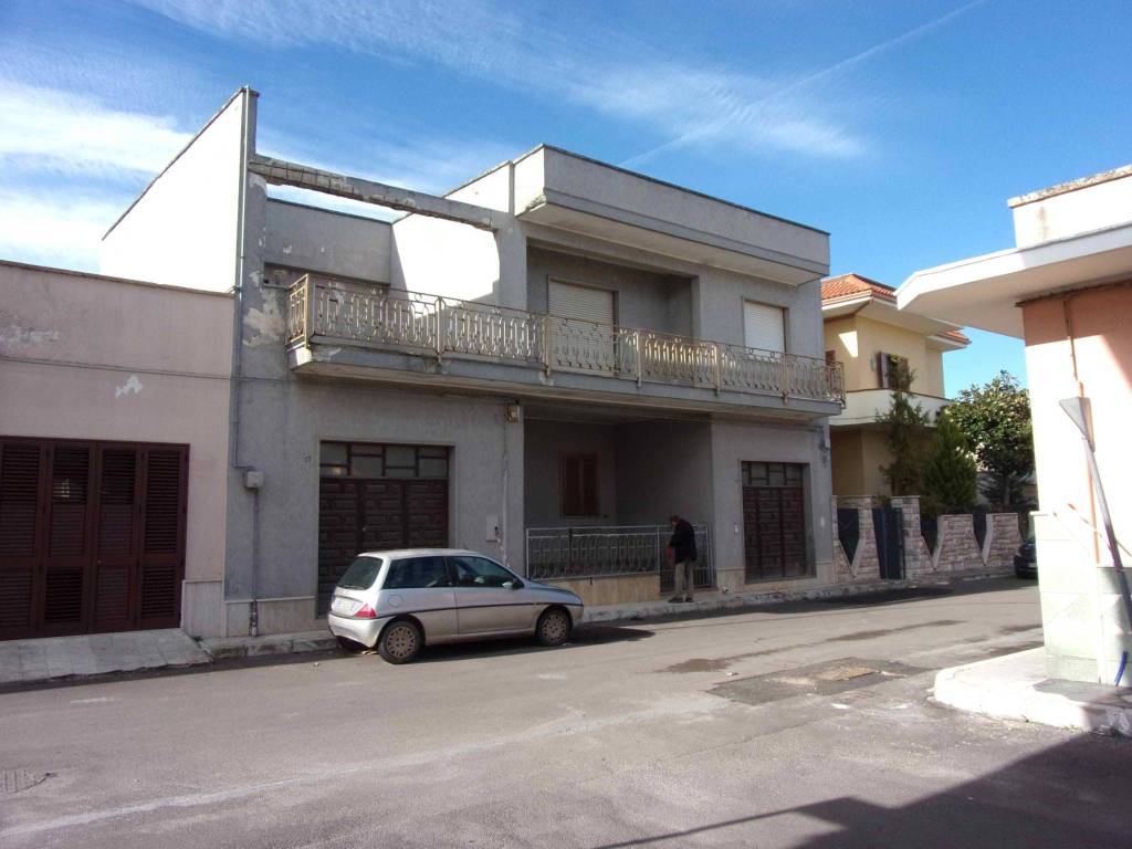 casa indipendente in vendita a Salice Salentino