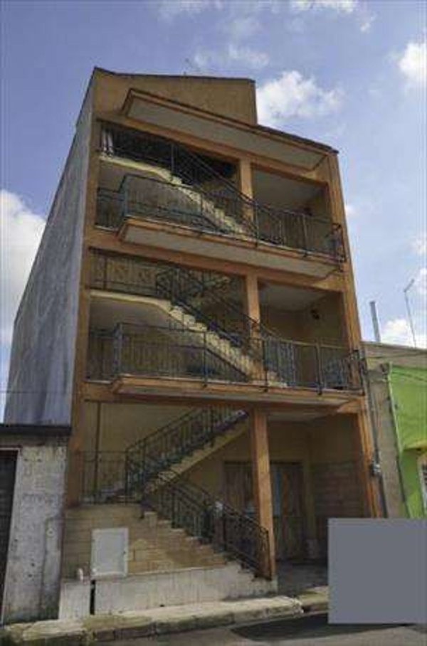 casa indipendente in vendita a Salice Salentino