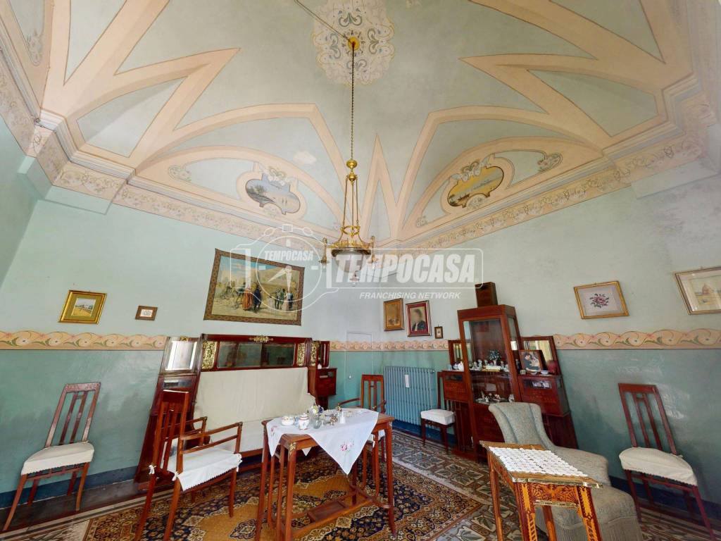 intera palazzina in vendita a Salice Salentino