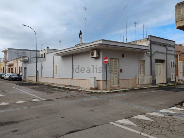 casa indipendente in vendita a Salice Salentino