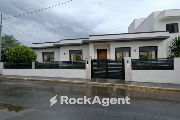 casa indipendente in vendita a Salice Salentino