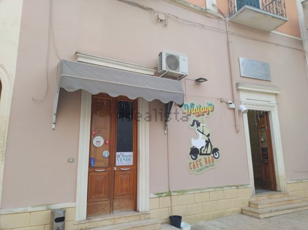 negozio in vendita a Salice Salentino