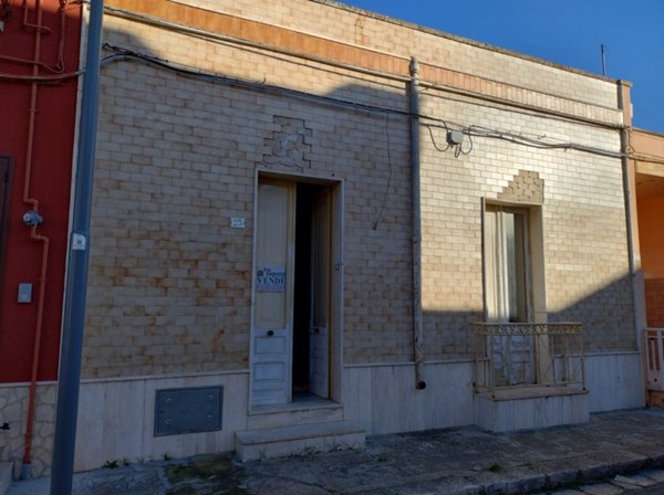 casa indipendente in vendita a Salice Salentino