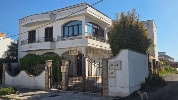 casa indipendente in vendita a Salice Salentino
