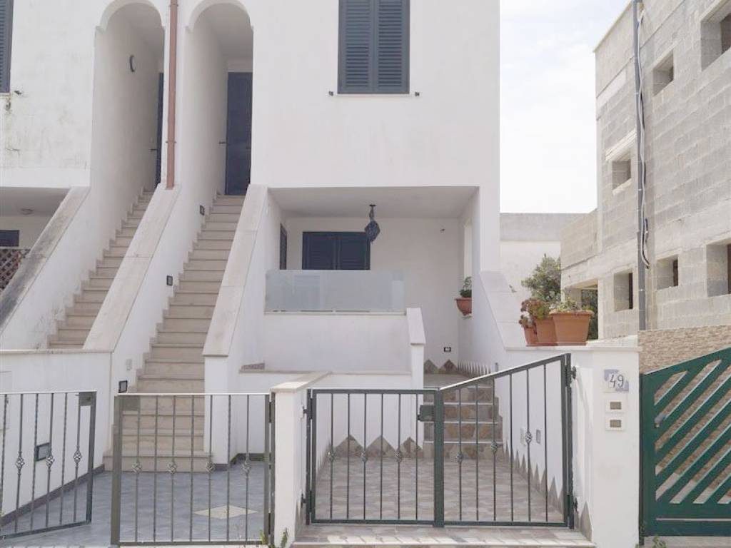 appartamento in vendita a Salve in zona Torre Pali