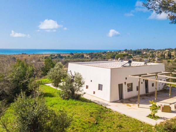 casa indipendente in vendita a Salve