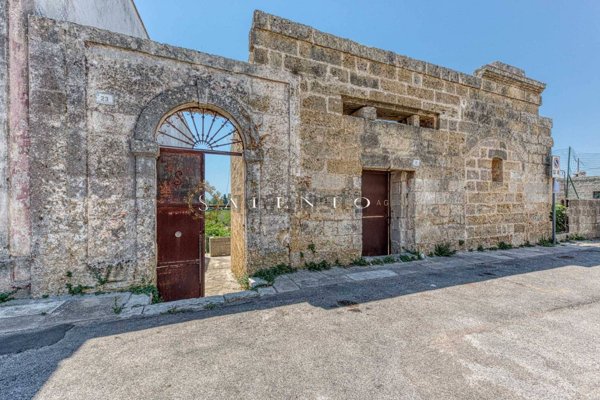 pentavano in vendita a Salve