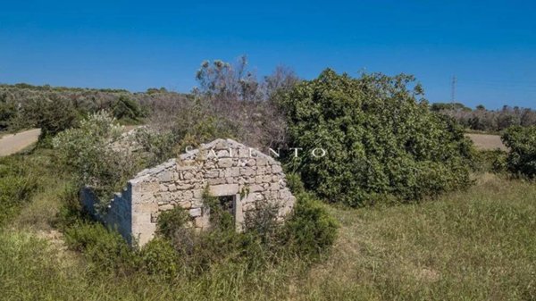 casa indipendente in vendita a Salve in zona Marina di Pescoluse