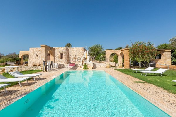 casa indipendente in vendita a Salve