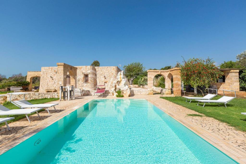 casa indipendente in vendita a Salve