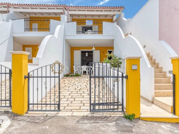 appartamento in vendita a Salve in zona Torre Pali