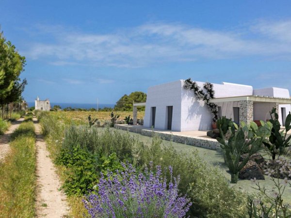 casa indipendente in vendita a Salve